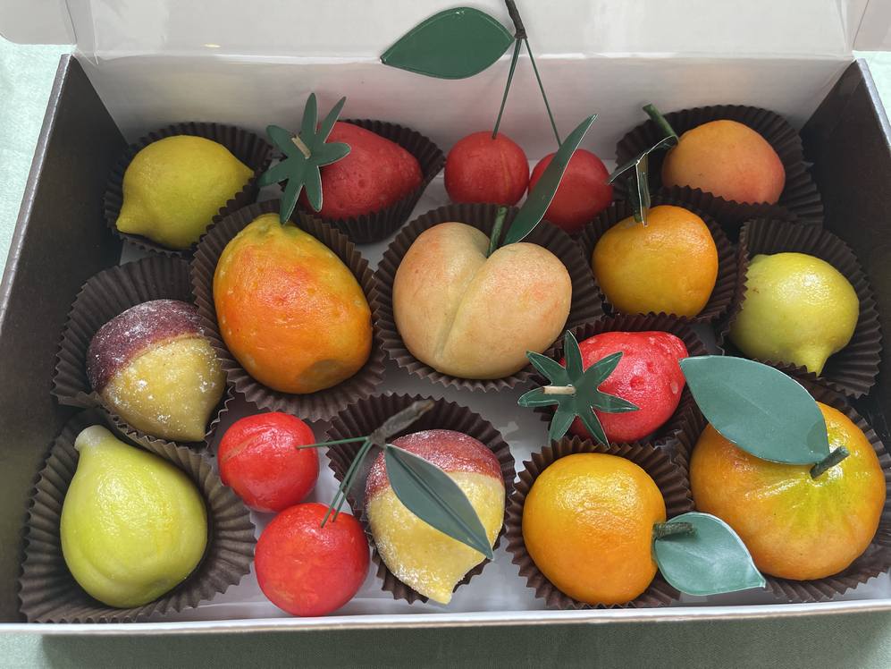 Scatola fruttini di martorana